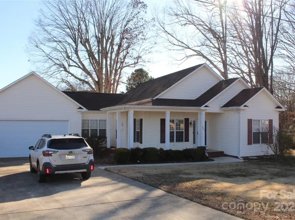 843 Fairway Dr #44, Kannapolis, NC 28081