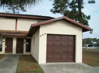 300 W Towne Pl, Titusville, FL 32796