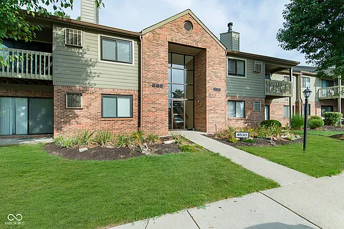 4530 Village Ct #5 Photo 1