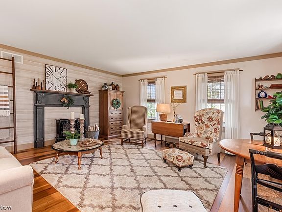 4th image of 1169 Parkview Dr