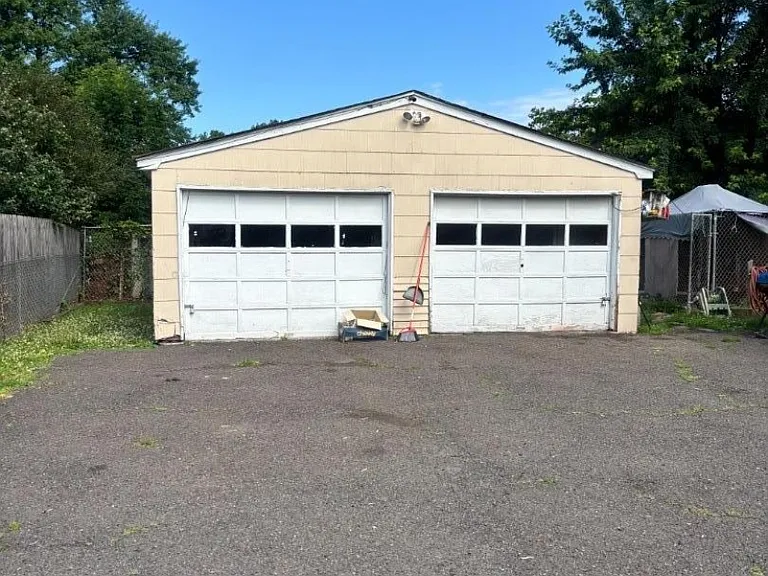 27 E Gibbons St — Photo 3