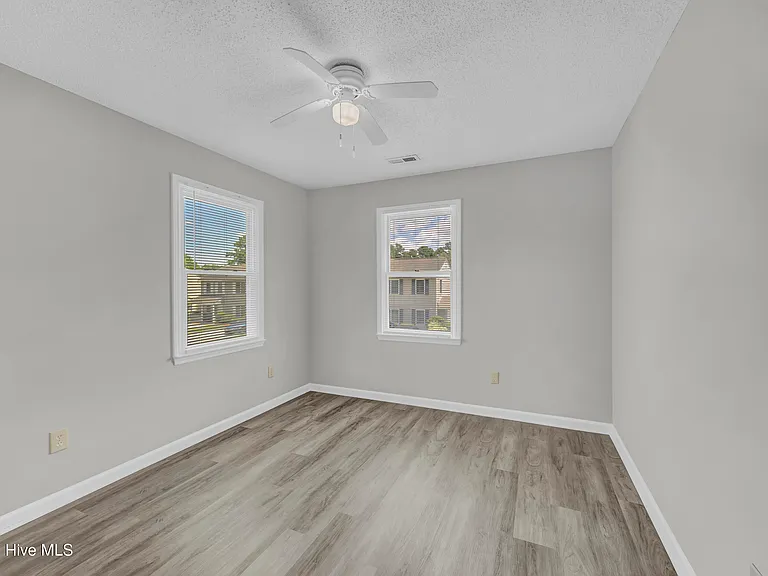 136 Lullwater Dr #A — Photo 23