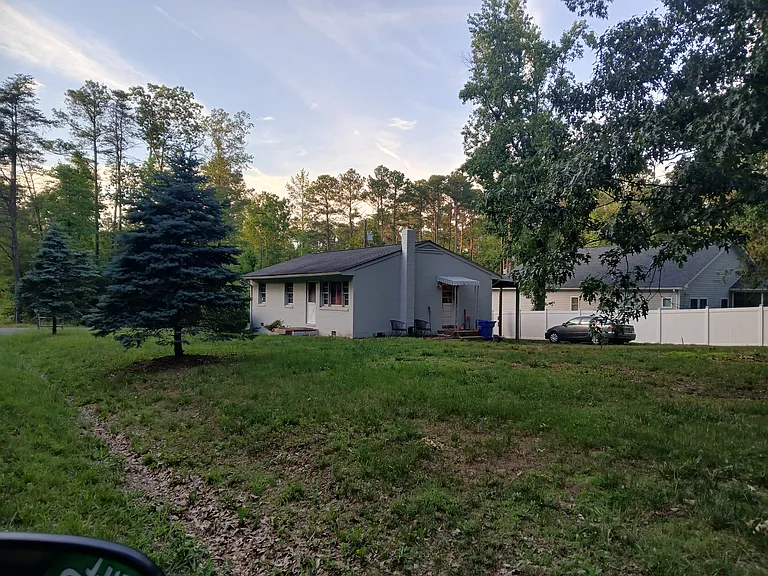 10 Lake Dr — Photo 4