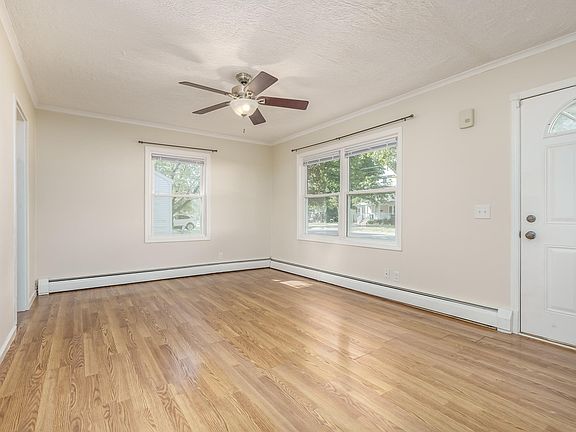 4th image of 630 Fairbanks Ave