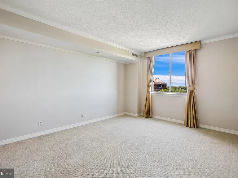 5809 Nicholson Ln #1001 — Photo 30