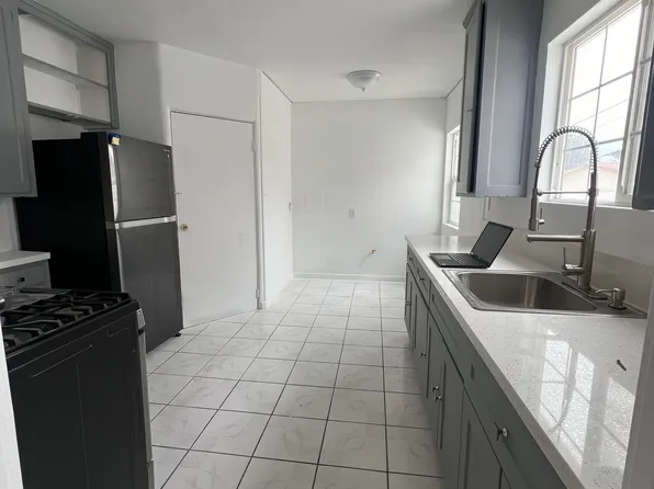 10115 Mansel Ave, Inglewood, CA 90304