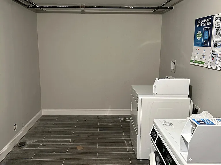 151 Howard Ave #2L — Photo 8