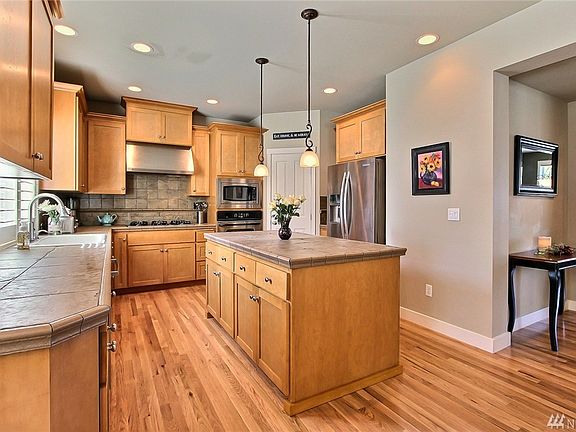 5th image of 35023 SE Curtis Dr