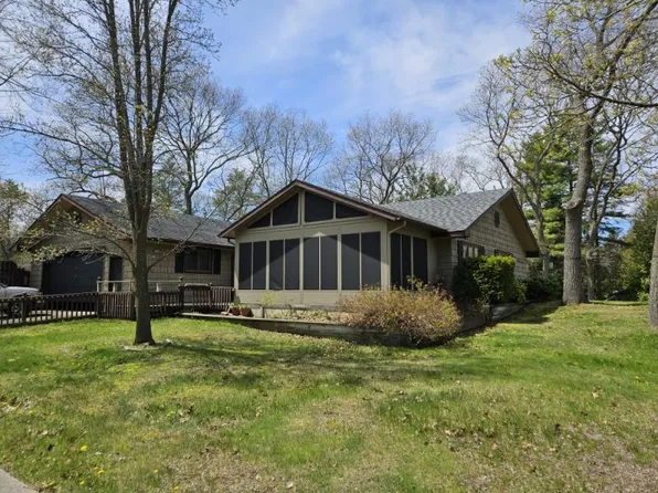 4778 Oscoda St, Oscoda, MI 48750