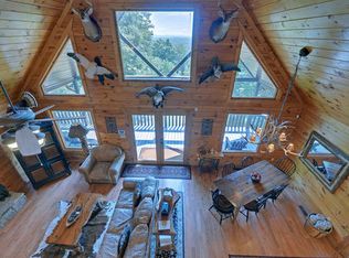 99 Sunrock Trl, Blue Ridge, GA 30513