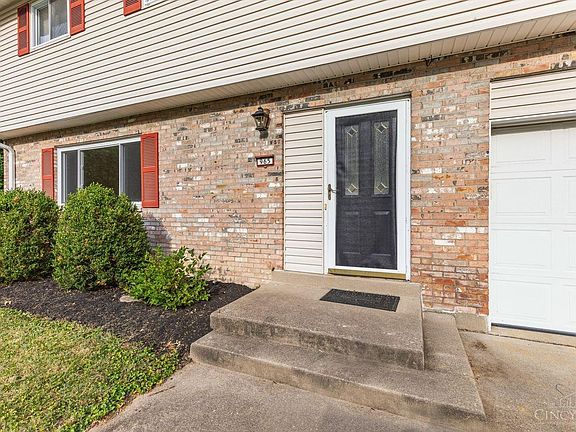 3rd image of 965 Patricia Ln