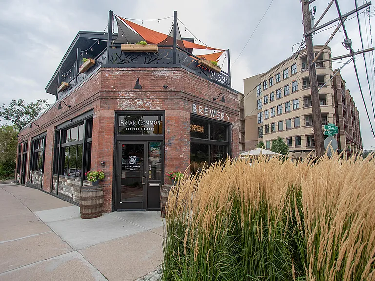 Our neighborhood features many options for dining and entertainment, including Briar Common Brewery and Eatery