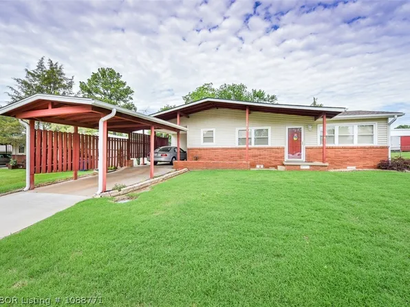 1821 Vicksburg St, Fort Smith, AR 72901