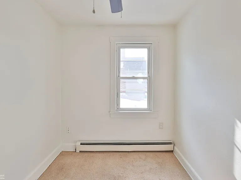 Catawissa St 50 W — Photo 12