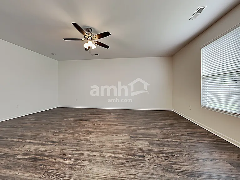 106 Vango Dr — Photo 7