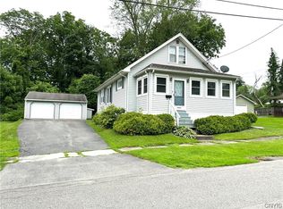 7 Pleasantview Pl, Whitesboro, NY 13492