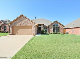 2558 Kadlan Dr, El Reno, OK 73036
