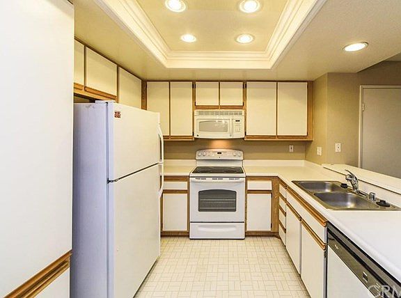 2nd image of 2800 Keller Dr APT 29