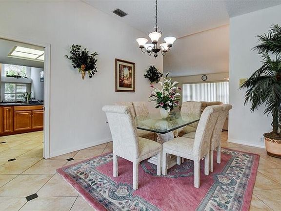 4th image of 5103 E Longboat Blvd