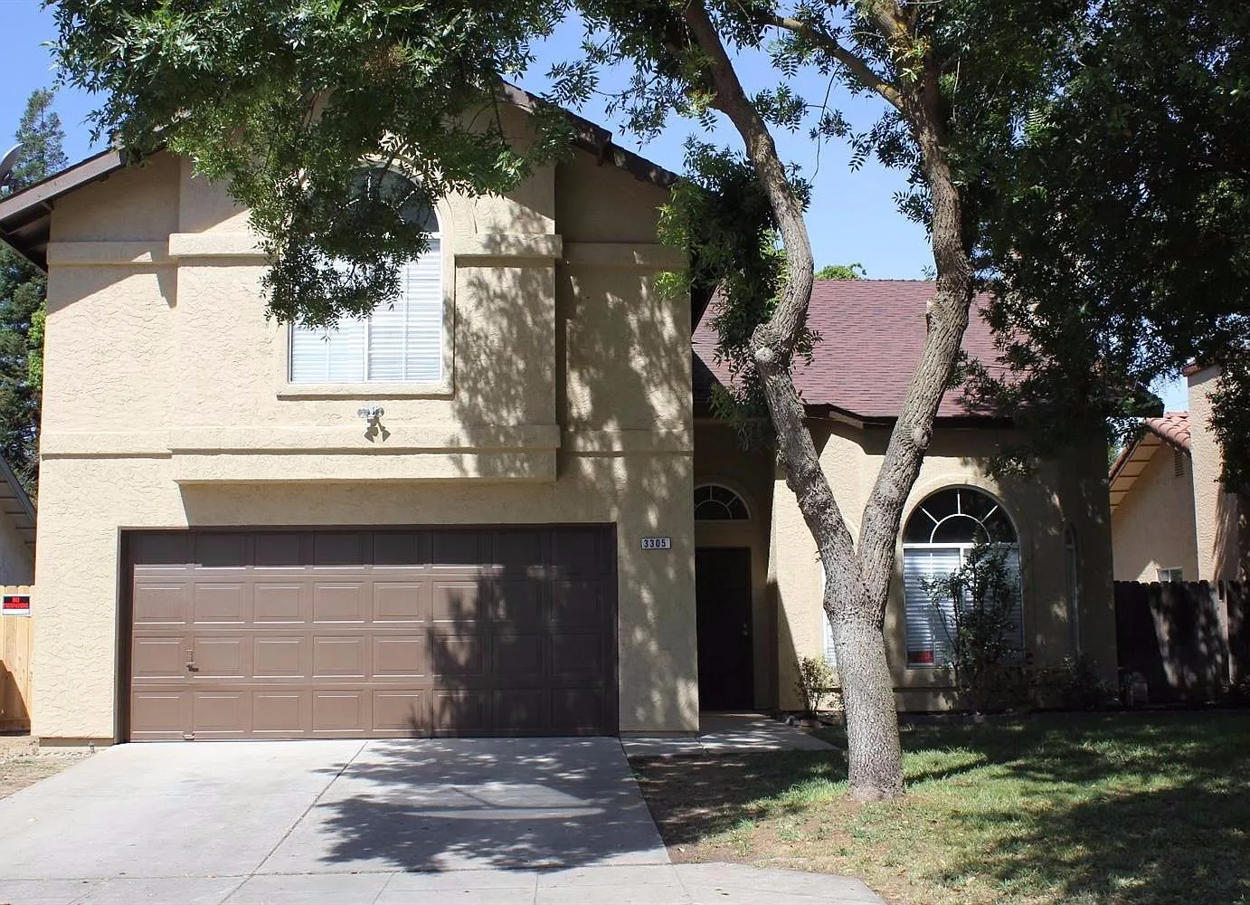 3305 N Forestiere Ave photo 1