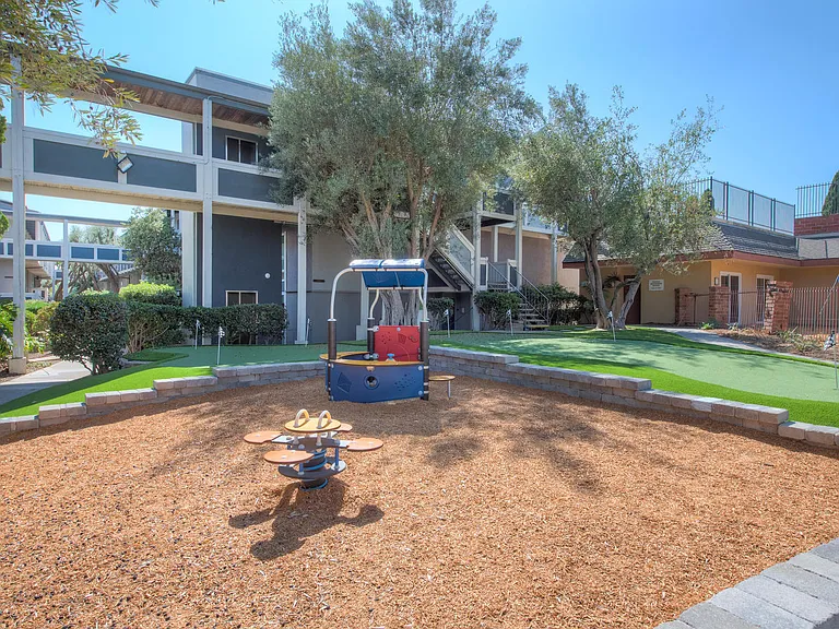 6505 Green Valley Cir #301 — Photo 27