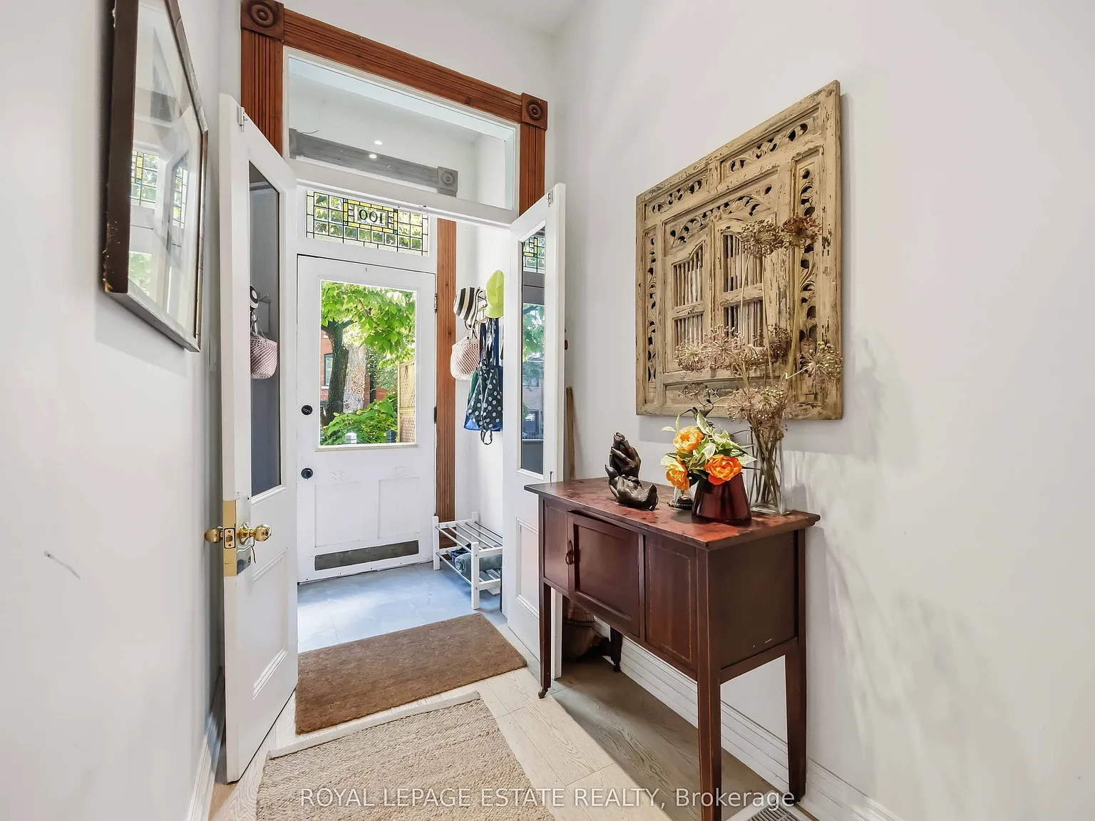 2 bed, $3,000 — Photo 2