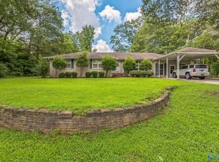 1823 Vestavia Dr SW, Decatur, AL 35603