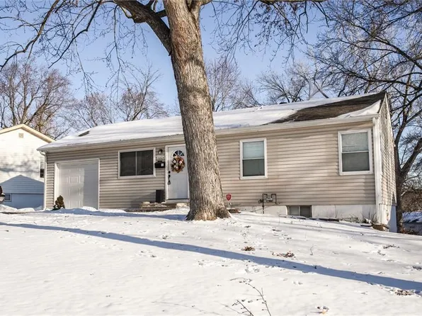 16604 E 2nd St N, Independence, MO 64056