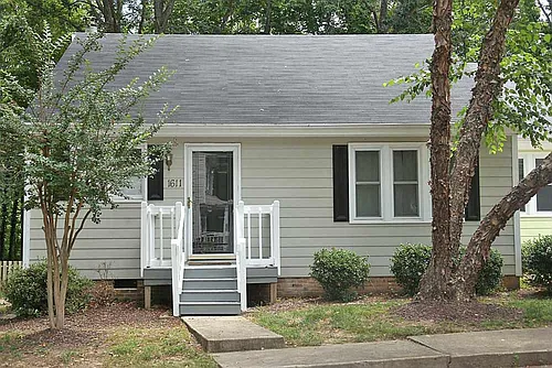 1611 Roanoke St Photo 1