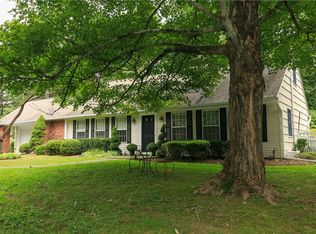 93 Sleepy Hollow Rd, Briarcliff Manor, NY 10510