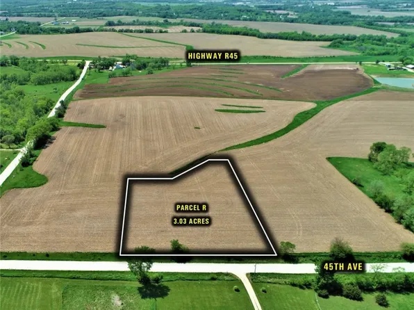 1 45th Ave, Prole, IA 50229