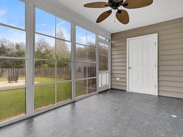 2117 Kings Gate Ln — Photo 21