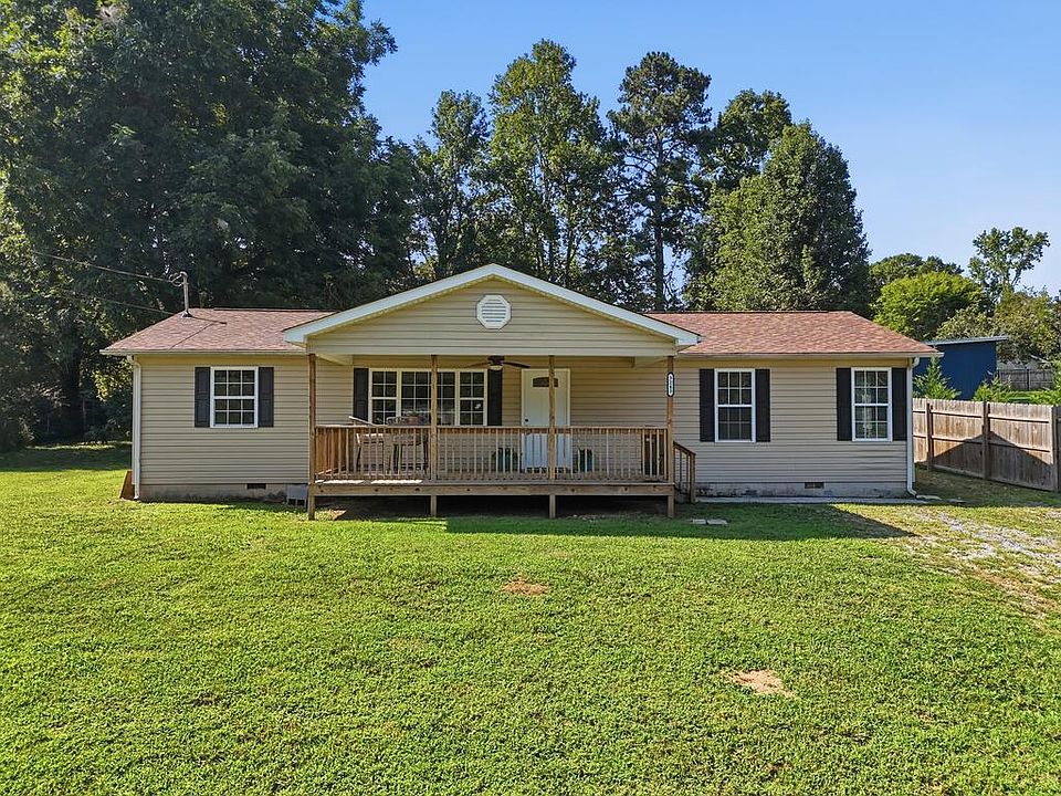 1st image of 3243 Shepard Dr