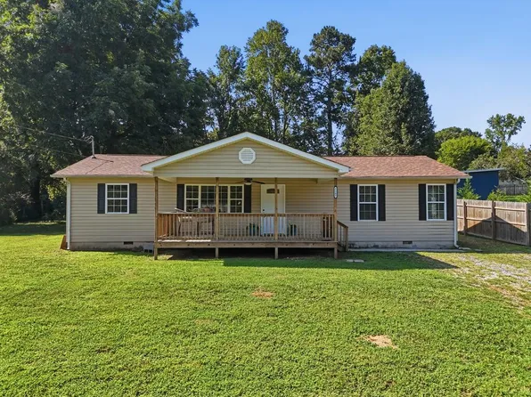 3243 Shepard Dr, Rocky Face, GA 30740