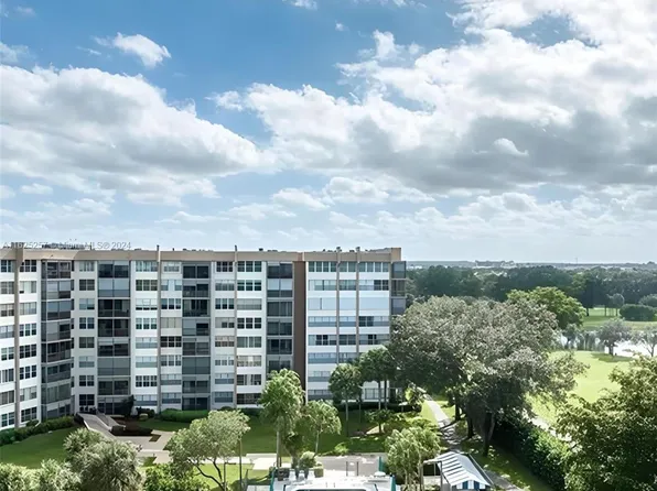 1000 Saint Charles Pl APT 522, Hollywood, FL 33026