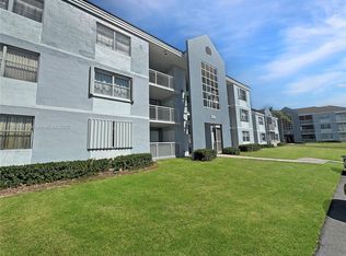 8660 SW 212th St APT 306, Cutler Bay, FL 33189
