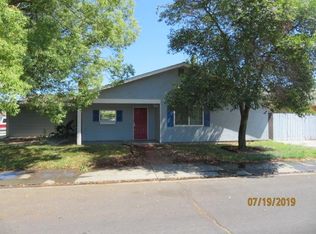 1130 Silvertrail Ln, Manteca, CA 95336