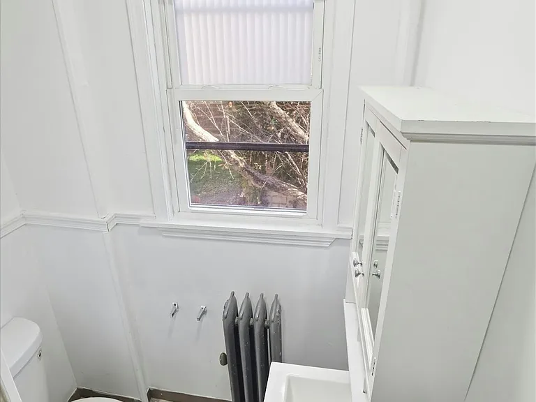940 Monroe Ave — Photo 15