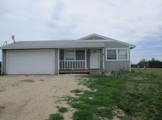 9210 SE Adams St, Wakarusa, KS 66546