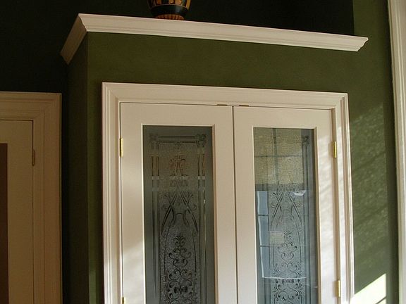 Crown molding details