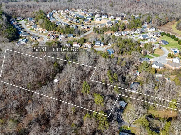 5831 Hunter Rd, Ooltewah, TN 37363