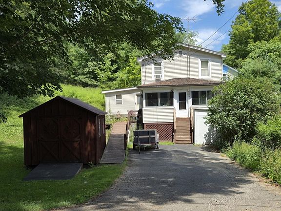 2nd image of 171 McIntyre St