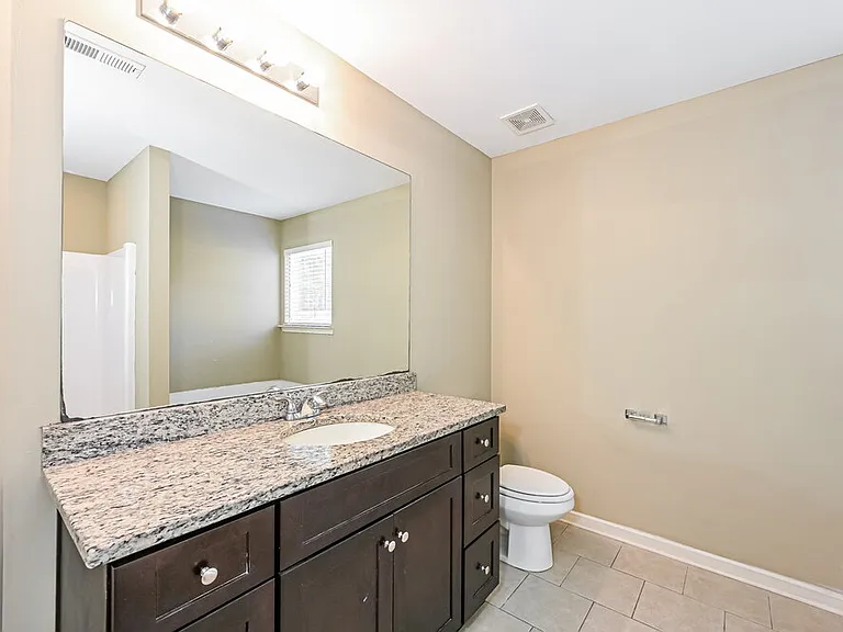 124 Hillcrest Cir — Photo 11
