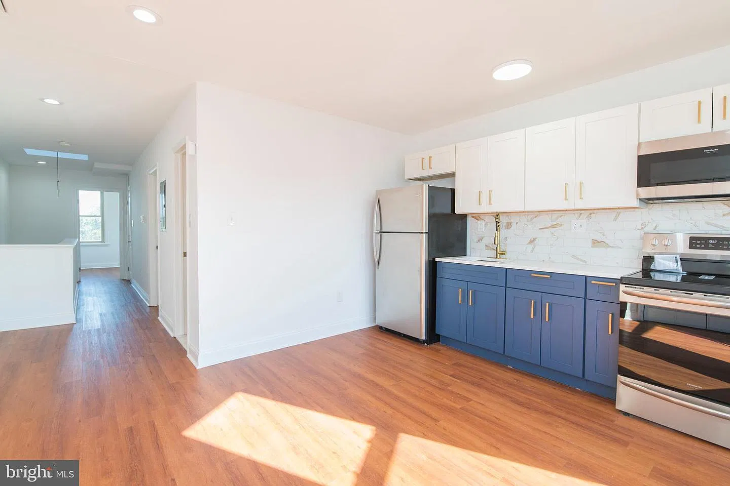 2 bed, 750 sqft, $1,395 — Photo 2