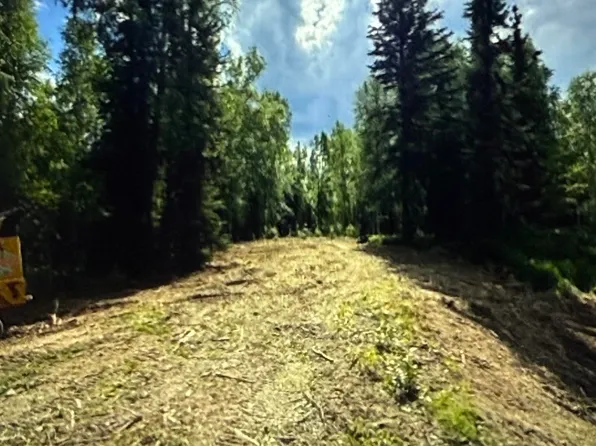 325 Bullion Dr, Fairbanks, AK 99712