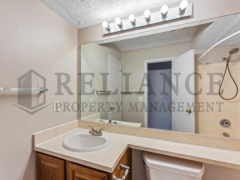 1837 S Stacey St — Photo 9