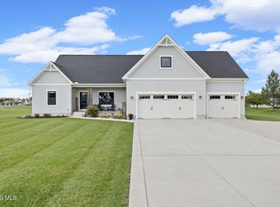 800 Bradner Rd, Northwood, OH 43619