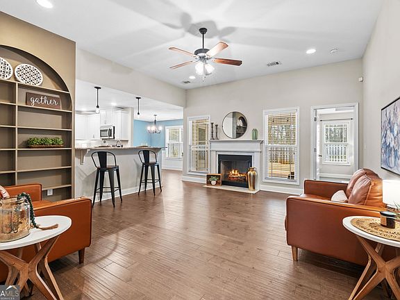 5th image of 171 Hawks Ridge Trce