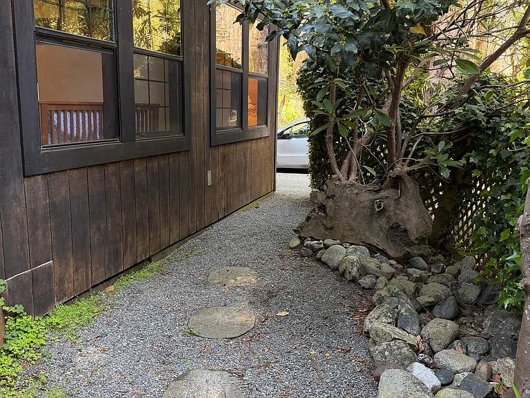 452 Spruce Ave — Photo 44