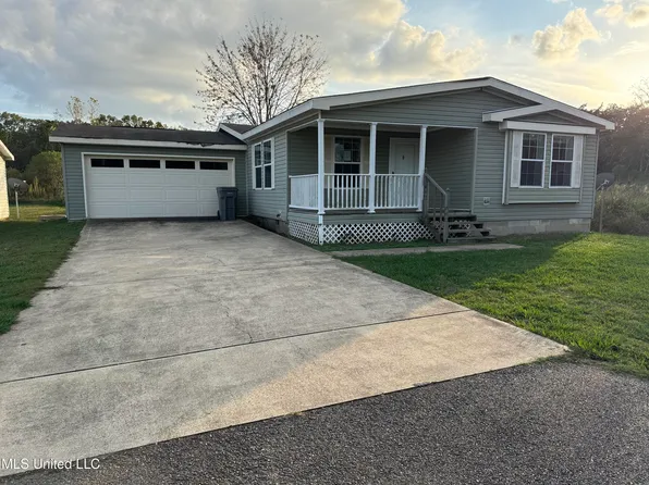 30 Crest Oak Dr, Starkville, MS 39759